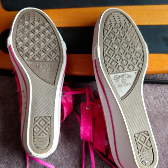 WOMENS CONVERSE Pink Basketball Sneakers 8 1/2 - Picture 4 of 5